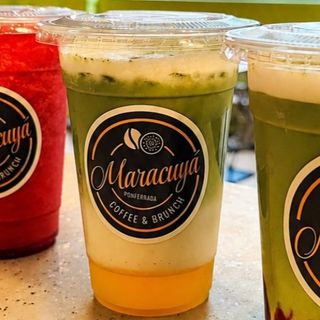Iced matcha maracuyá