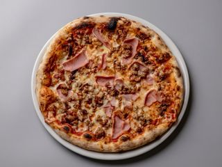 Pizza Carnívora (33 Cm.)