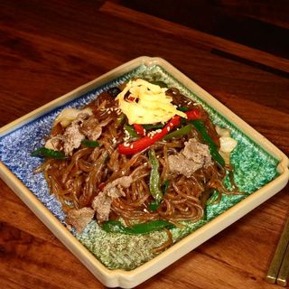 Japchae de ternera