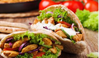 Menú Kebab Con Pollo Frito (2 Uds.)