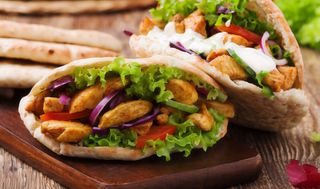 Menú Durum Con Pollo Frito (2 Uds.)