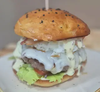 Retro Vital Burger