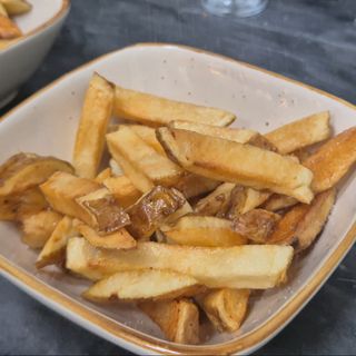 Patatas Fritas con Ajo