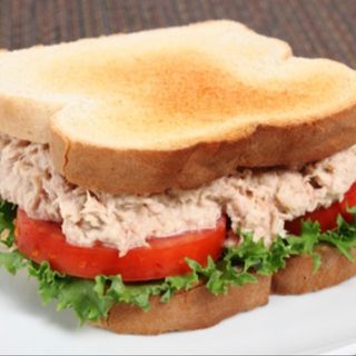 Atun sandwich 