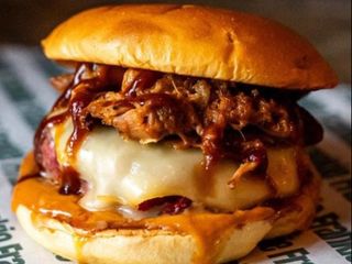 HAMBURGUESA PULLED PORK