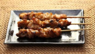 C9 Yakitori (3 Uds.)