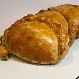 La Auténtica Empanada Peruana