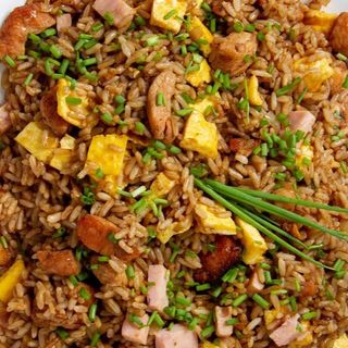 Arroz chaufa de ternera
