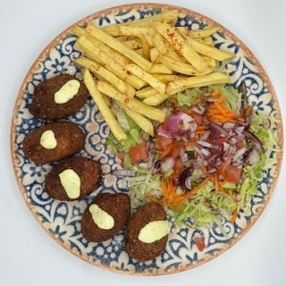 Plato de falafel