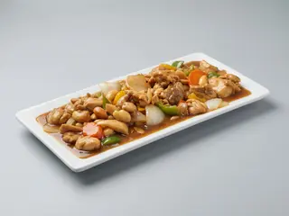 62. Pollo con almendras