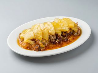 74. Pato con piña natural