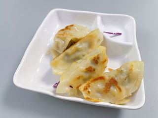 16.GYOZAS (4 Pzs.)