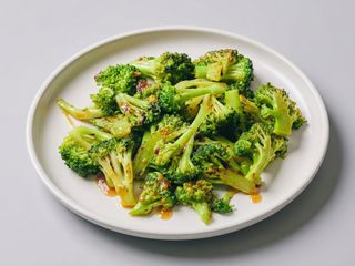 43.BROCOLI A LA PLANCHA