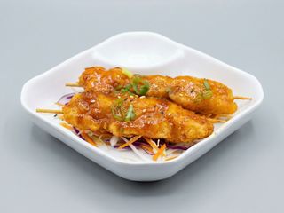 53.PINCHOS DE POLLO COREANO 4PCS
