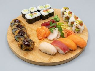 S51.COMBO SUSHI 