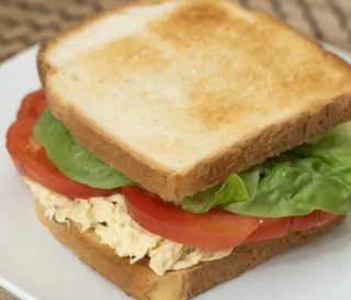 Sándwich de pollo