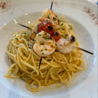 Spaghetti al aglio e olio amb gambes
