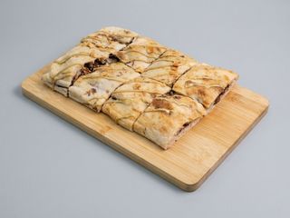 8 porciones de Pizza de Nutella y crujiente de cannolo