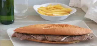 Bocadillo de pepito de ternera completo