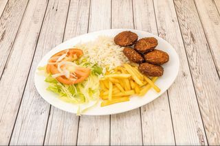 Plato falafel con arroz