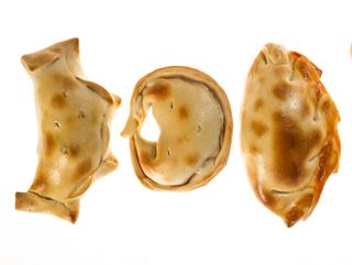 Empanada de cebolla y queso