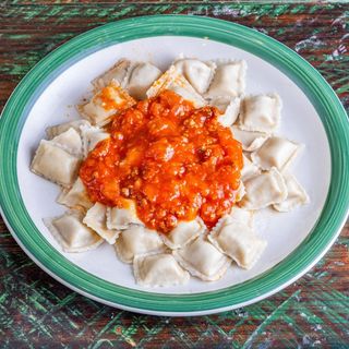 Ravioles de Ternera con Boloñesa (puedes elegir otra salsa)