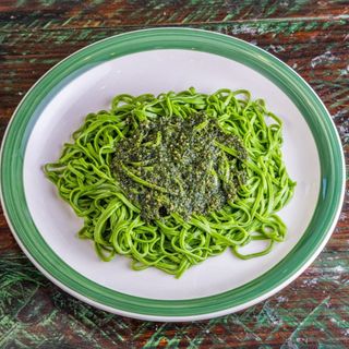Tagliollini de espinacas con Pesto (puedes elegir la salsa)