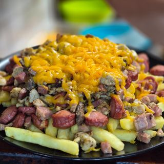 Salchipapas especial