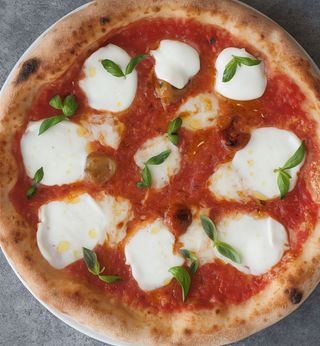 Pizza bufalina