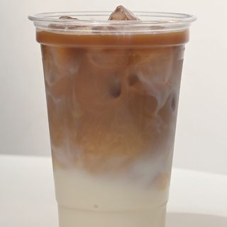 Iced cortado