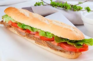 Bocadillo vegetal de pollo