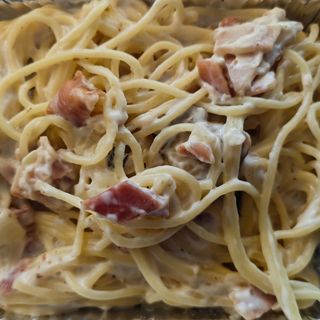 Espaguetis a la carbonara