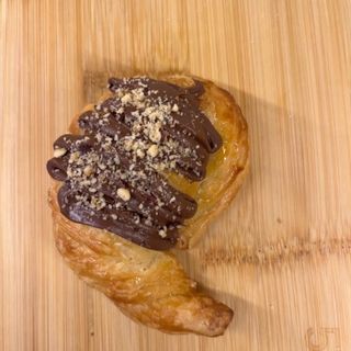 Medialuna con nutella 100 g.