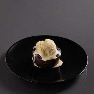 FONDANT DE CHOCOLATE CON HELADO