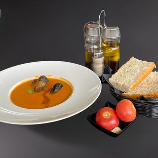 Sopa de pescados y mariscos