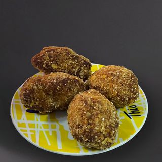 TAPA Croquetas de jamón con salsa