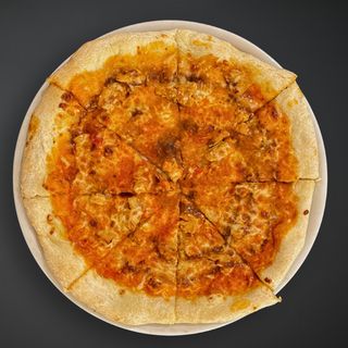 PIZZA CON POLLO Y BBQ 30-32CM