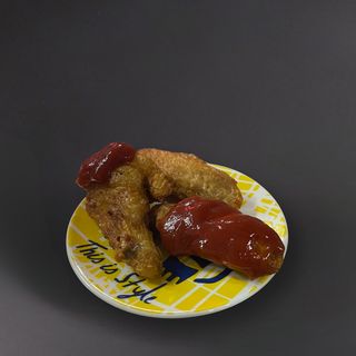 TAPA Alitas de pollo con salsa