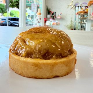 Tarta de Manzana Caramelizada con Canela