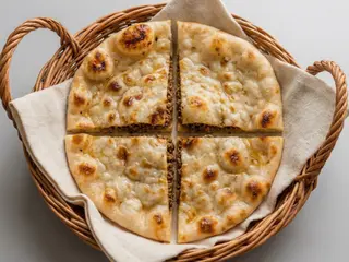 Kemma Naan (carne picada)