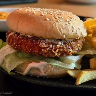 Crispy Caesar Chicken Burger