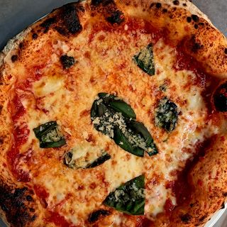 Pizza Regina Margherita 30 Cm.