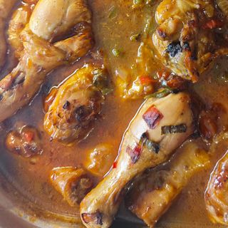 Jamoncitos de pollo en salsa