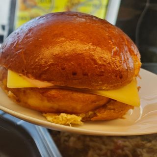 Torti burger jamón y queso