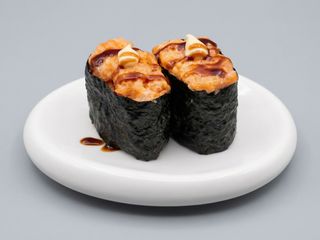 71-Gunkan de salmón picante (2 uds.)