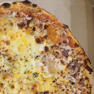 Pizza Clásica grande al gusto