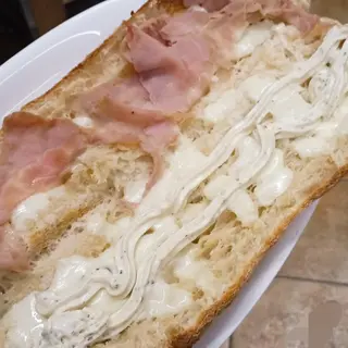 Prosciutto e funghi