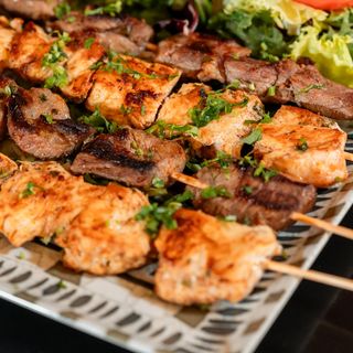 Pinchito de pollo y cordero