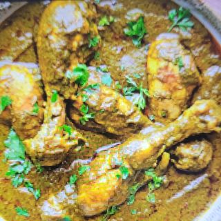 SPECIAL SAAG CHICKEN