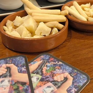 Dados de queso Maó